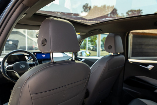 Volkswagen ID.3 First Plus 58 kWh Soh 89% I Panoramadak I Trekhaak I Cruise I Camera I Ergo Active I Zeer netjes