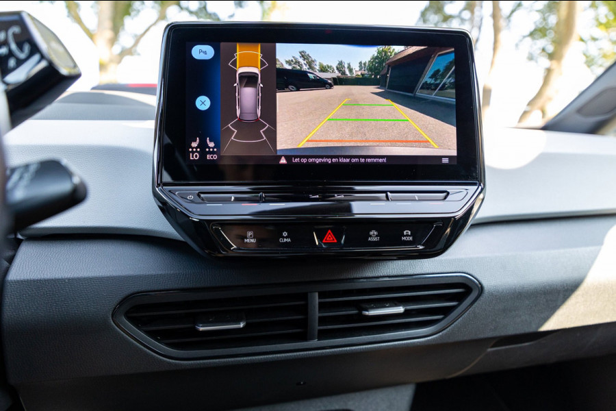 Volkswagen ID.3 First Plus 58 kWh Soh 89% I Panoramadak I Trekhaak I Cruise I Camera I Ergo Active I Zeer netjes