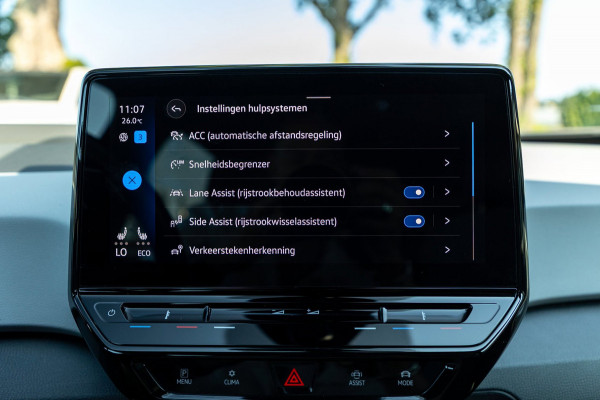 Volkswagen ID.3 First Plus 58 kWh Soh 89% I Panoramadak I Trekhaak I Cruise I Camera I Ergo Active I Zeer netjes