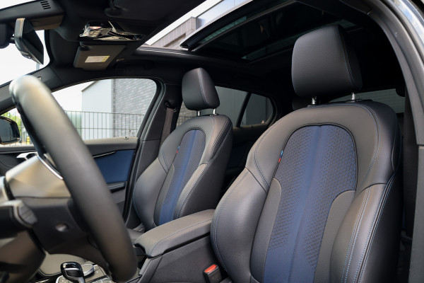 BMW 1-serie 118i Executive Edition | NAP! | PANO | M-SPORT | CAMERA | CARPLAY | LED |