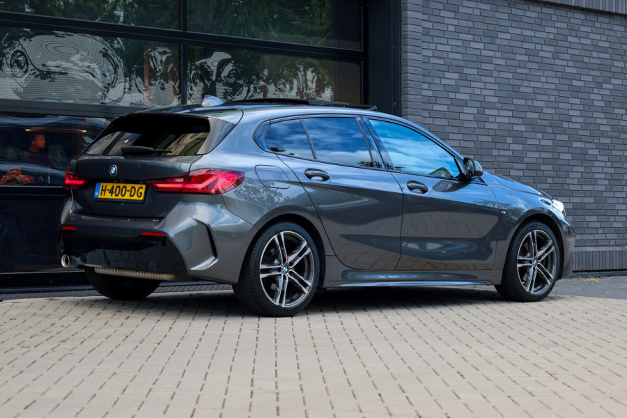 BMW 1-serie 118i Executive Edition | NAP! | PANO | M-SPORT | CAMERA | CARPLAY | LED |