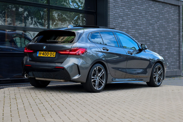 BMW 1-serie 118i Executive Edition | NAP! | PANO | M-SPORT | CAMERA | CARPLAY | LED |