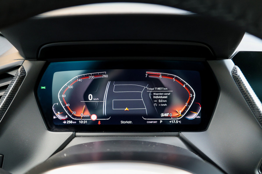 BMW 1-serie 118i Executive Edition | NAP! | PANO | M-SPORT | CAMERA | CARPLAY | LED |