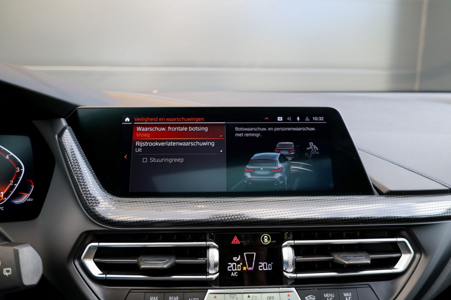 BMW 1-serie 118i Executive Edition | NAP! | PANO | M-SPORT | CAMERA | CARPLAY | LED |