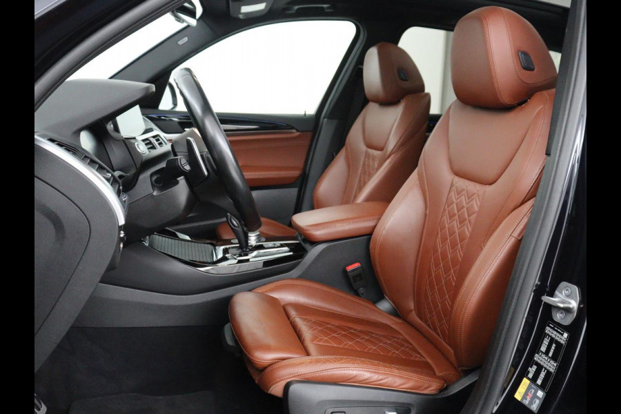 BMW X3 xDrive30e M Sport | SOH 87,9% | Panoramadak | Trekhaak | Stoelverwarming voor & achter | Head-up | 360 Camera | Navigatie | DAB+ | Bluethooth | Carplay | Sfeerverlichting | Climate control | Cruise control