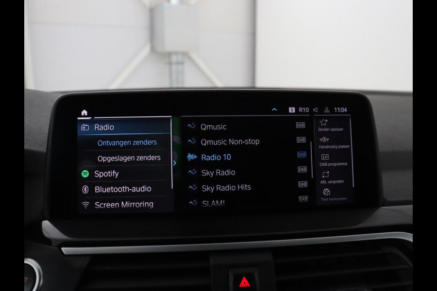 BMW X3 xDrive30e M Sport | SOH 87,9% | Panoramadak | Trekhaak | Stoelverwarming voor & achter | Head-up | 360 Camera | Navigatie | DAB+ | Bluethooth | Carplay | Sfeerverlichting | Climate control | Cruise control