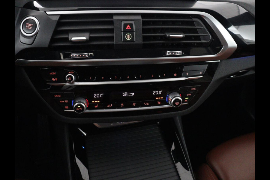 BMW X3 xDrive30e M Sport | SOH 87,9% | Panoramadak | Trekhaak | Stoelverwarming voor & achter | Head-up | 360 Camera | Navigatie | DAB+ | Bluethooth | Carplay | Sfeerverlichting | Climate control | Cruise control