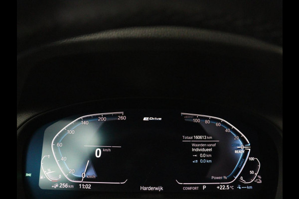 BMW X3 xDrive30e M Sport | SOH 87,9% | Panoramadak | Trekhaak | Stoelverwarming voor & achter | Head-up | 360 Camera | Navigatie | DAB+ | Bluethooth | Carplay | Sfeerverlichting | Climate control | Cruise control
