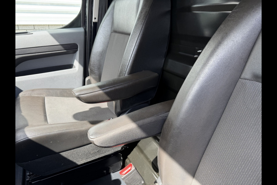 Opel Vivaro 1.5 CDTI L2H1 Edition / vaste prijs rijklaar € 18.950 ex btw / euro 6 / bpm vrij / lease vanaf € 319 / dubbele schuifdeur / zwart metallic / trekhaak / pdc voor en achter