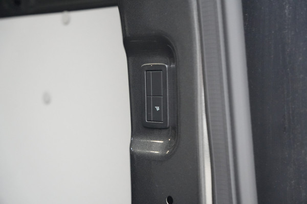 Ford E-Transit Custom 340 L2H1 Limited 71 kWh 218pk - AGR Bestuurdersstoel - Trekhaak - ACC - B&O - Navi - Stoel/Stuurverwarming - 360 Camera - Blinds