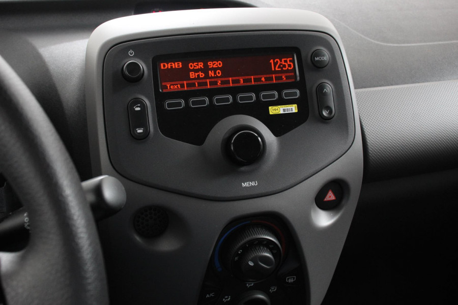 Peugeot 108 1.0 e-VTi Active Airco Bluetooth Led DAB 5 deurs