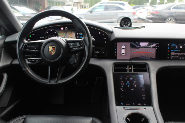 Porsche Taycan Sport Turismo 93 kWh / SoH 92,5% / Panoramadak / Camera / Passenger Display / Adaptieve Stoelen / Luchtvering / 21'' / Keyless / Sportchrono / CarPlay / Stoel+Stuurverwarming / Dodehoek / DAB / ACC / Warmtepomp