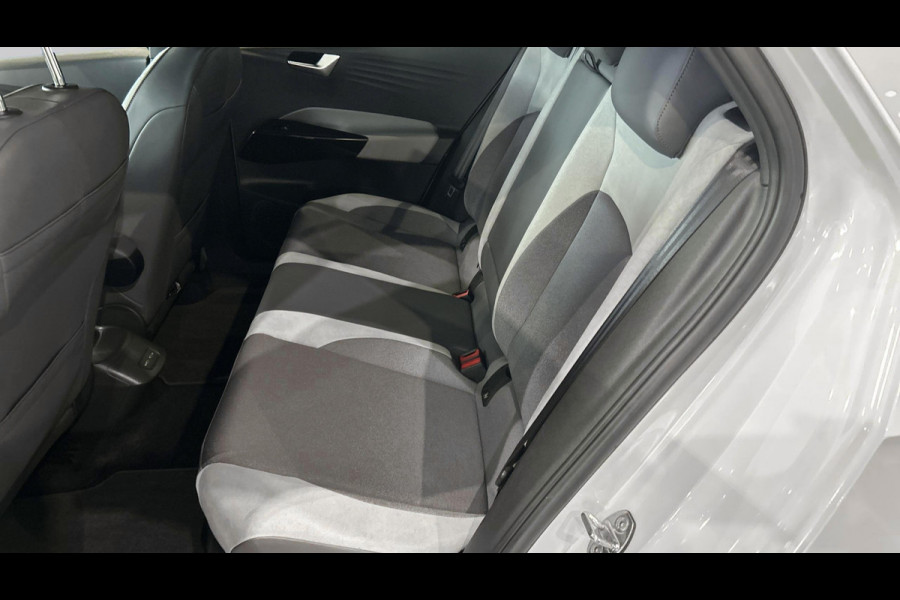 Volkswagen ID.3 First Plus 58 kWh Navigatie Stoelverwarming Acc App connect