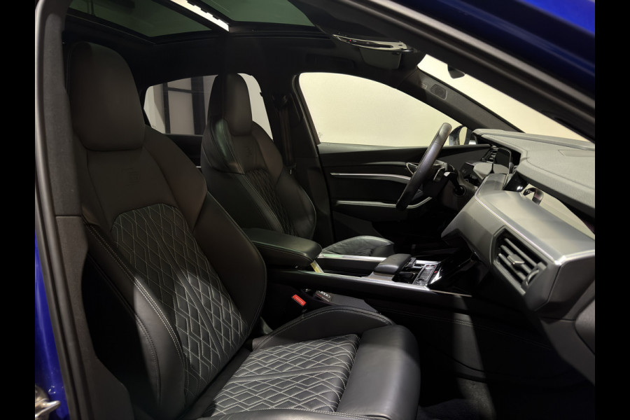 Audi SQ8 Sportback e-tron SQ8 115 kWh | Valcona Leder | Panoramadak | Trekhaak | 22'' | Matrix LED | Memory | B&O |