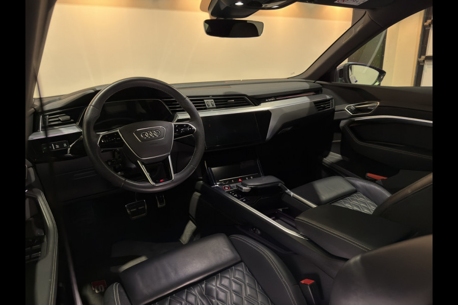 Audi SQ8 Sportback e-tron SQ8 115 kWh | Valcona Leder | Panoramadak | Trekhaak | 22'' | Matrix LED | Memory | B&O |