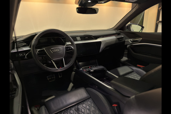 Audi SQ8 Sportback e-tron SQ8 115 kWh | Valcona Leder | Panoramadak | Trekhaak | 22'' | Matrix LED | Memory | B&O |