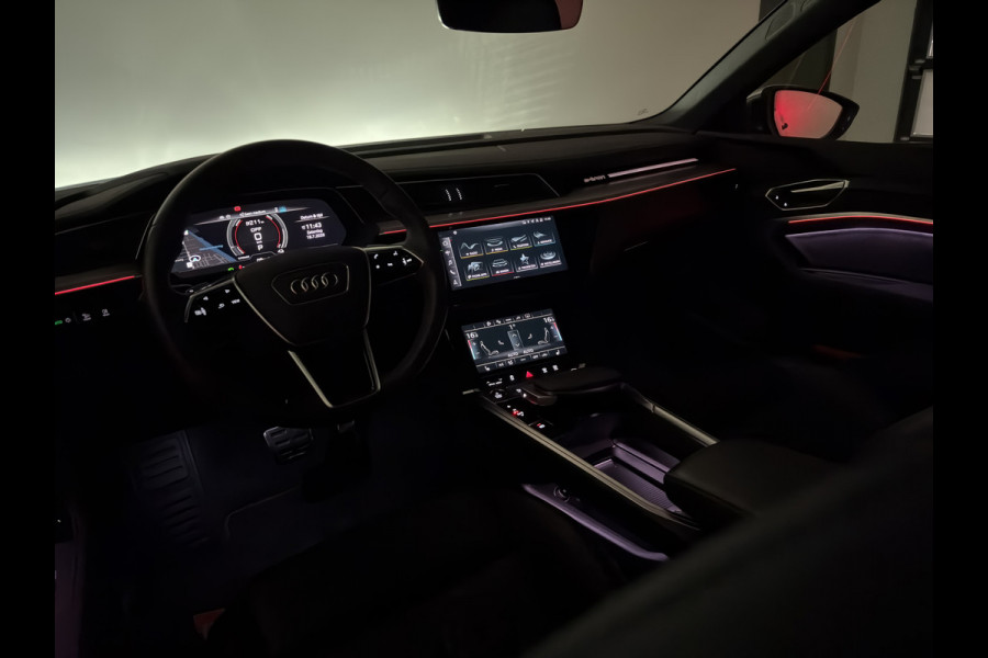 Audi SQ8 Sportback e-tron SQ8 115 kWh | Valcona Leder | Panoramadak | Trekhaak | 22'' | Matrix LED | Memory | B&O |