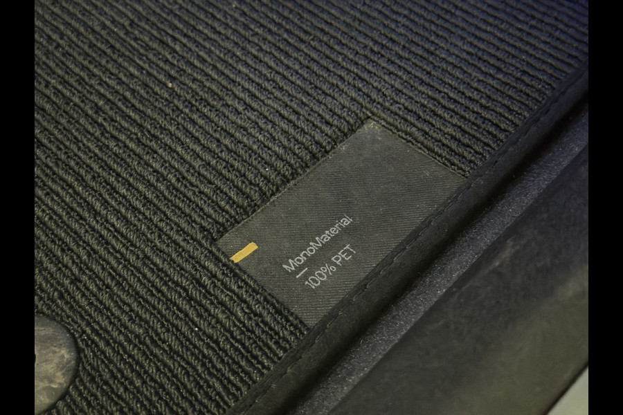 Polestar 4 Long Range Single motor 100 kWh | Drive Pro, Pilot & Plus Pack | Trekhaak | Extra getint glas achter