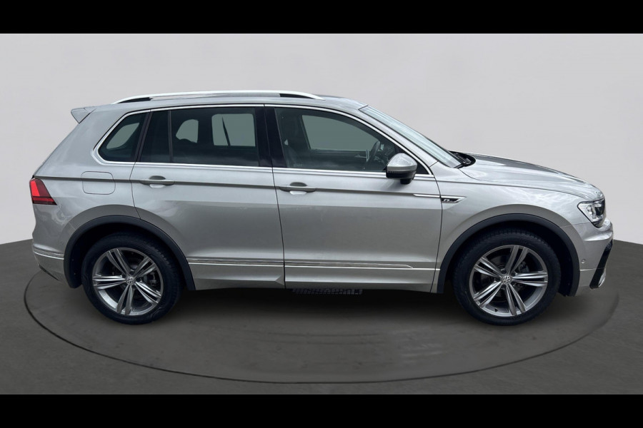 Volkswagen Tiguan 1.4 TSI 4Motion Highline Business R-Line | Wekl. trekhaak | Elek. achterklep | Camera | Stoelverwarming