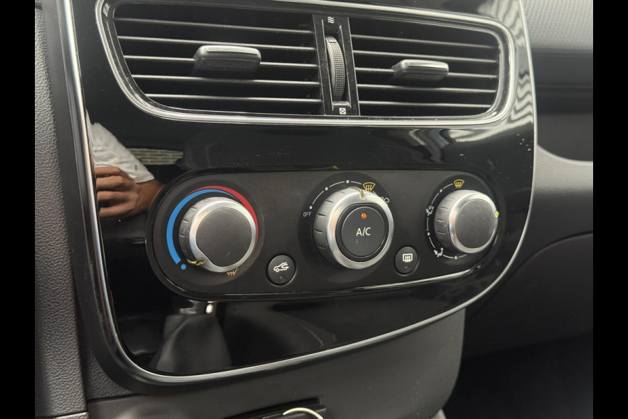 Renault Clio 0.9 TCe Limited Navi|D-ketting v.v. in 2026|Airco|Cruise|Trekhaak|Elek ramen|N.A.P|APK tot 04-2027