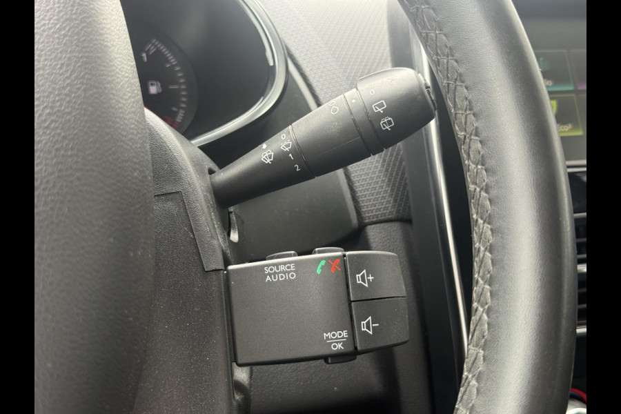 Renault Clio 0.9 TCe Limited Navi|D-ketting v.v. in 2026|Airco|Cruise|Trekhaak|Elek ramen|N.A.P|APK tot 04-2027