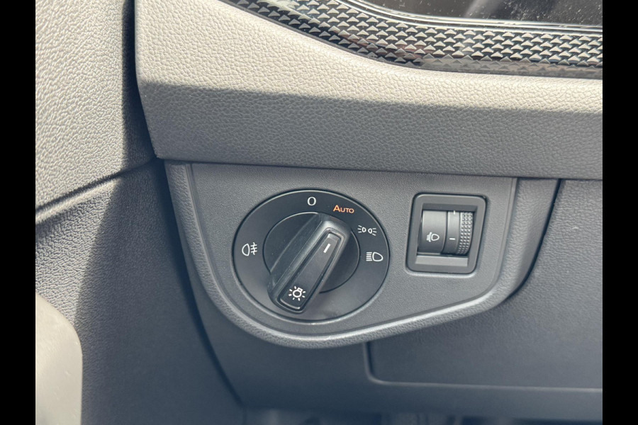 Volkswagen Polo 1.0 TSI Life Business NL-AUTO | NAVI | LED| STOELVERWARMING