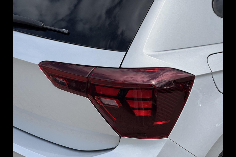 Volkswagen Polo 1.0 TSI Life Business NL-AUTO | NAVI | LED| STOELVERWARMING