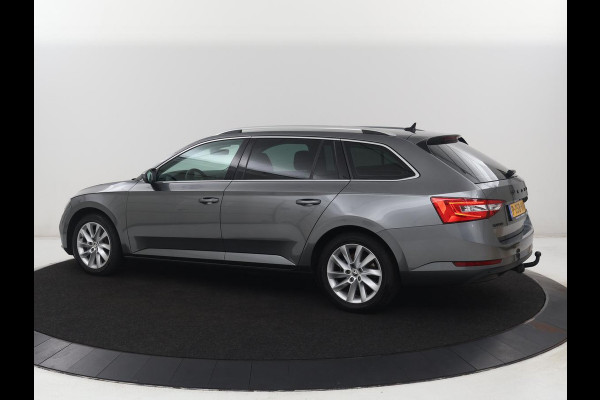 Škoda Superb Combi 1.4 TSI iV Business Edition Plus | SOH 93,2% | Camera | Cruise control | Navigatie | DAB+ | Carplay | Climate control | Sfeerverlichting