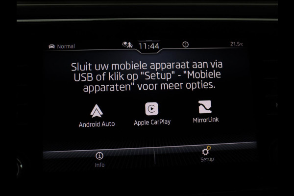 Škoda Superb Combi 1.4 TSI iV Business Edition Plus | SOH 93,2% | Camera | Cruise control | Navigatie | DAB+ | Carplay | Climate control | Sfeerverlichting