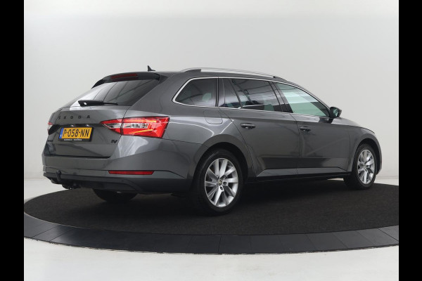 Škoda Superb Combi 1.4 TSI iV Business Edition Plus | SOH 93,2% | Camera | Cruise control | Navigatie | DAB+ | Carplay | Climate control | Sfeerverlichting