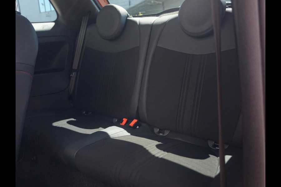 Fiat 500 1.0 Hybrid Rockstar Panoramadak