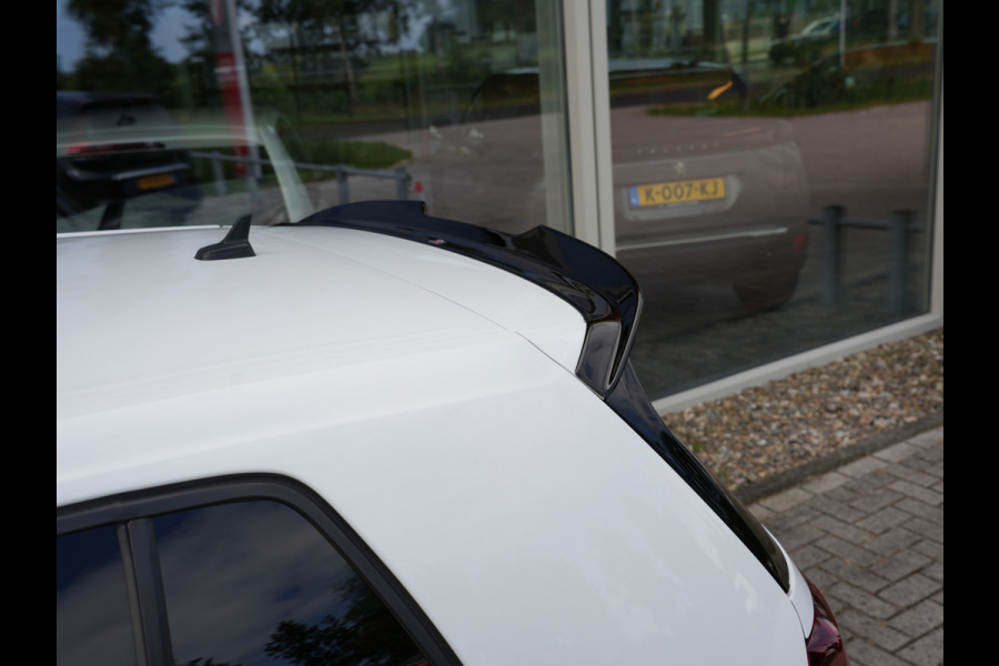 Volkswagen Golf 2.0 TSI GTI Performance | Panoramadak | BearLock Anti-diefstal | Maxton Design Kit |