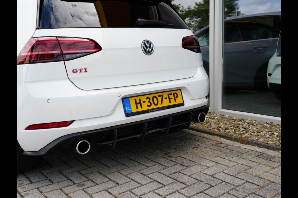 Volkswagen Golf 2.0 TSI GTI Performance | Panoramadak | BearLock Anti-diefstal | Maxton Design Kit |