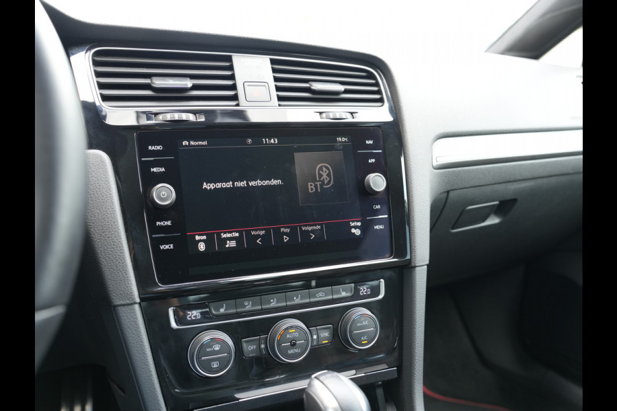 Volkswagen Golf 2.0 TSI GTI Performance | Panoramadak | BearLock Anti-diefstal | Maxton Design Kit |