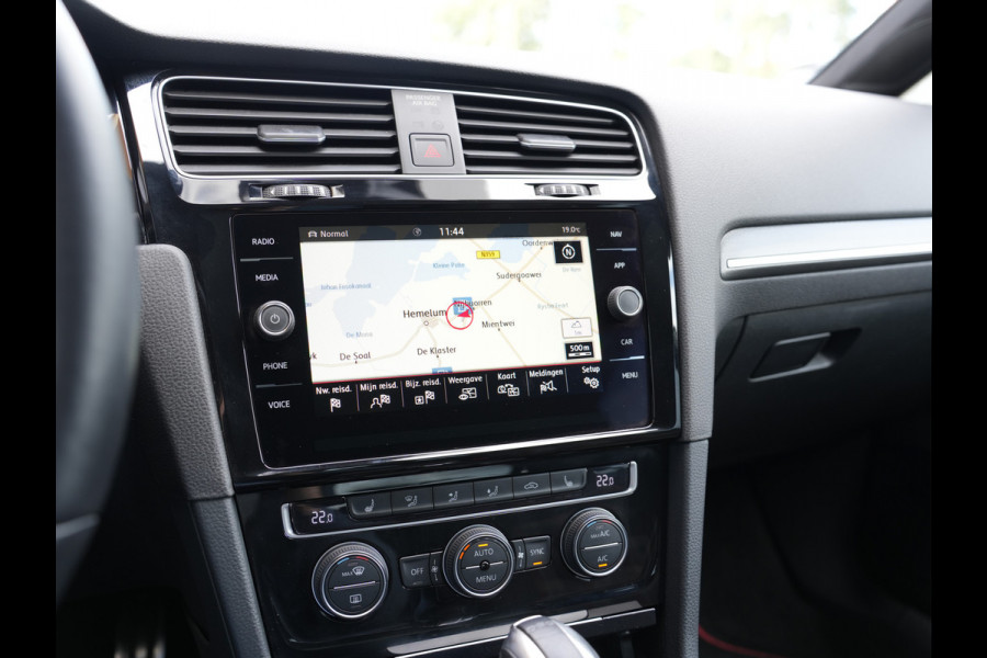 Volkswagen Golf 2.0 TSI GTI Performance | Panoramadak | BearLock Anti-diefstal | Maxton Design Kit |