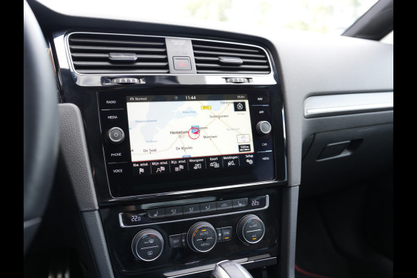 Volkswagen Golf 2.0 TSI GTI Performance | Panoramadak | BearLock Anti-diefstal | Maxton Design Kit |