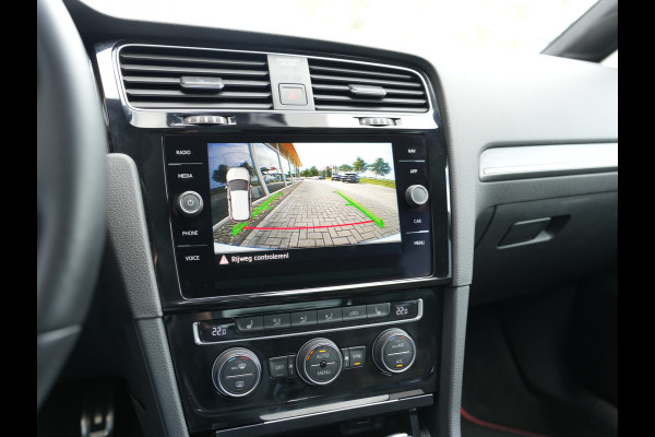 Volkswagen Golf 2.0 TSI GTI Performance | Panoramadak | BearLock Anti-diefstal | Maxton Design Kit |