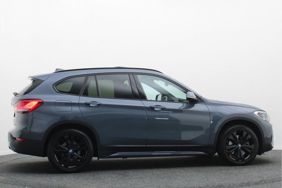 BMW X1 xDrive25e eDrive Edition M Sport Panoramadak, Keyless, Memory, Camera, LED, Trekhaak