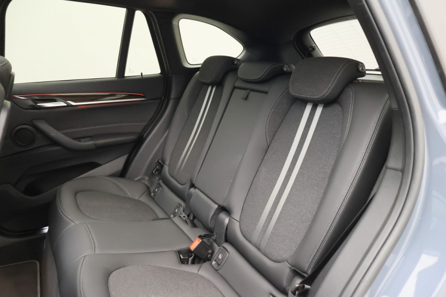 BMW X1 xDrive25e eDrive Edition M Sport Panoramadak, Keyless, Memory, Camera, LED, Trekhaak