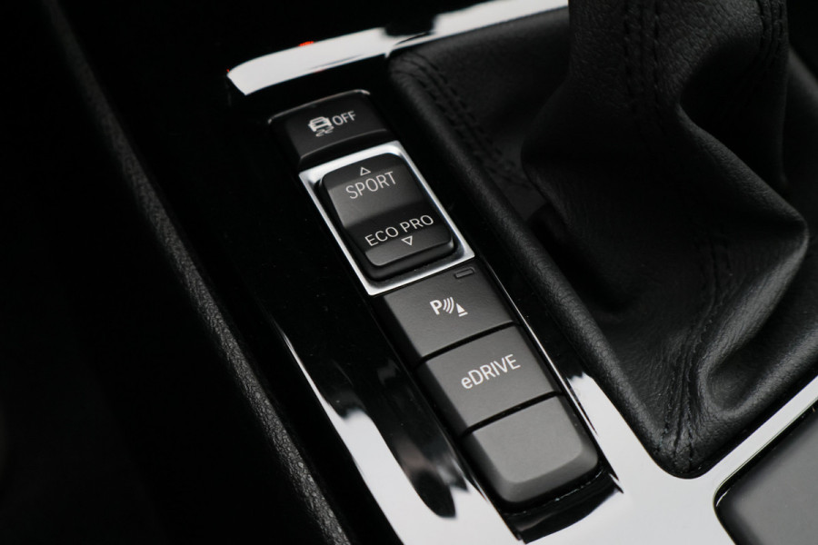 BMW X1 xDrive25e eDrive Edition M Sport Panoramadak, Keyless, Memory, Camera, LED, Trekhaak