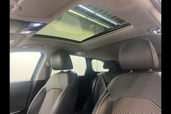 Kia Ceed Sportswagon 1.0 T-GDi 120PK ExecutiveLine / Panorama-schuifdak / 1/2 Leder / Navigatie / Airco-ecc./ Pdc+Camera / Stoel-Stuurverwarming / Apk 02-2028