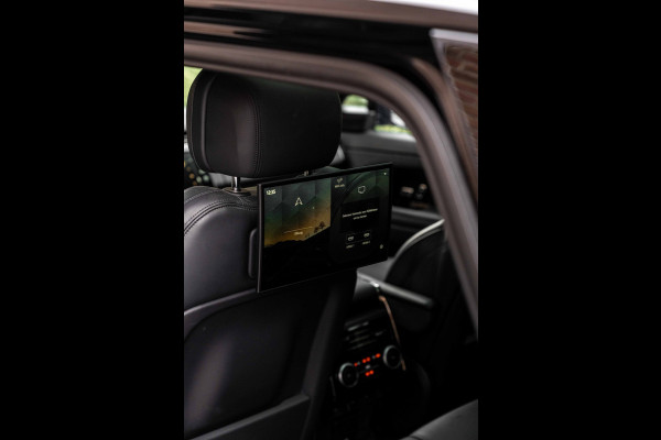 Land Rover Range Rover Sport 3.0 P550e Autobiography Full Option | Trekhaak | Schuifdak | Meridian | Softclose | Massage | 23''