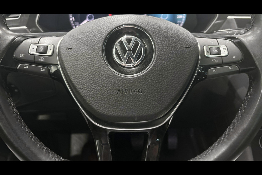 Volkswagen Tiguan 1.4 TSI 4Motion Highline Business R-Line | Wekl. trekhaak | Elek. achterklep | Camera | Stoelverwarming