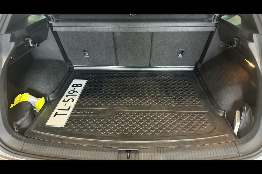 Volkswagen Tiguan 1.4 TSI 4Motion Highline Business R-Line | Wekl. trekhaak | Elek. achterklep | Camera | Stoelverwarming