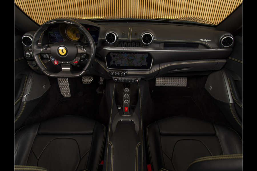 Ferrari Portofino 3.9 V8 HELE CARBON INTERIOR | JBL | PASSENGER DISPLAY