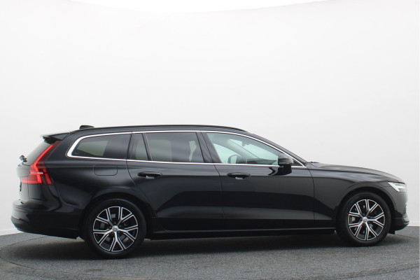 Volvo V60 2.0 B4 Core Climate Pack, ACC, Camera, Apple Carplay, Keyless, Trekhaak