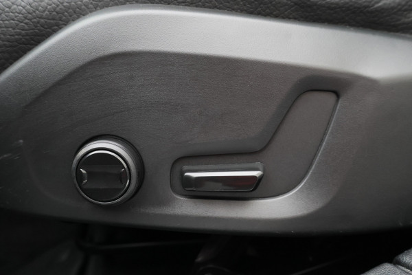 Volvo V60 2.0 B4 Core Climate Pack, ACC, Camera, Apple Carplay, Keyless, Trekhaak
