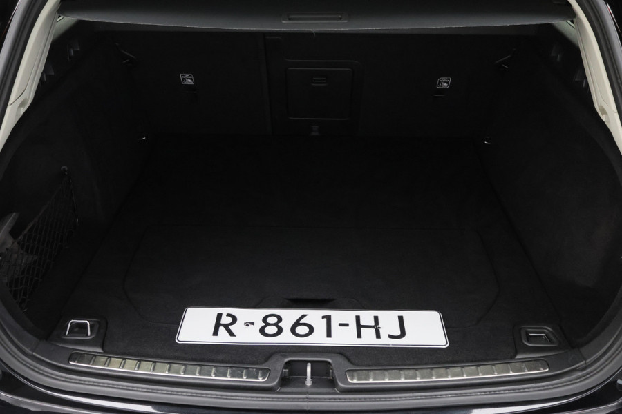 Volvo V60 2.0 B4 Core Climate Pack, ACC, Camera, Apple Carplay, Keyless, Trekhaak