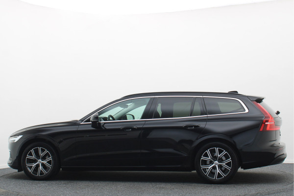 Volvo V60 2.0 B4 Core Climate Pack, ACC, Camera, Apple Carplay, Keyless, Trekhaak