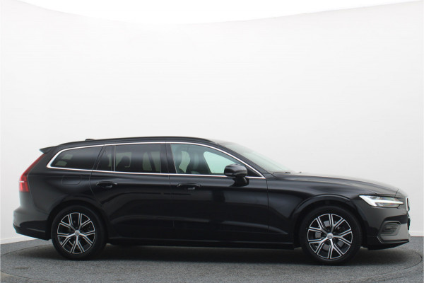 Volvo V60 2.0 B4 Core Climate Pack, ACC, Camera, Apple Carplay, Keyless, Trekhaak